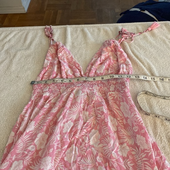 Aakaa beautiful pink floral flowy maxi sundress from high end boutique - Picture 13 of 15